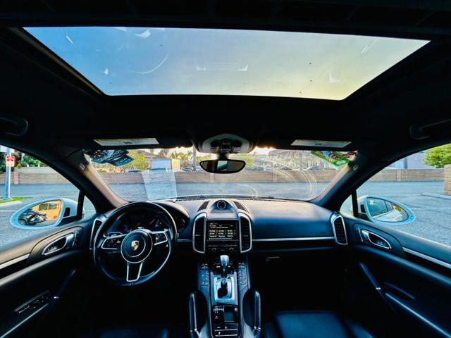 2016 Porsche Cayenne Base