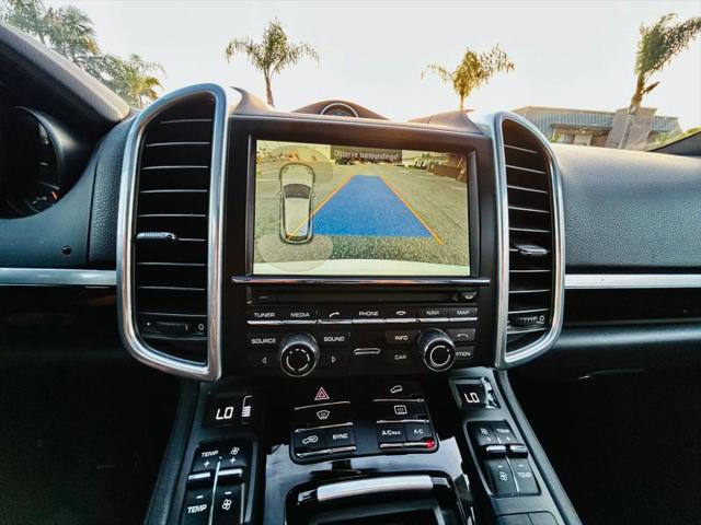 2016 Porsche Cayenne Base