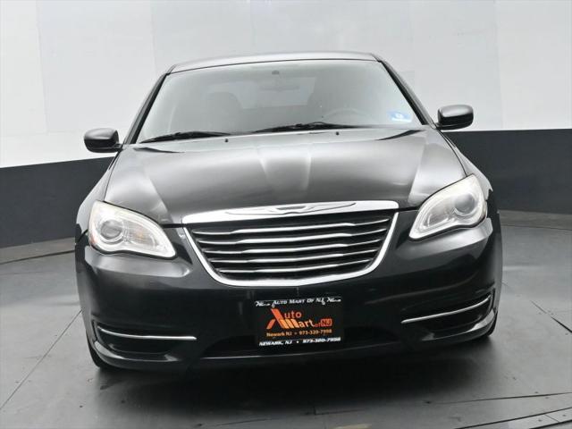 2012 Chrysler 200 LX