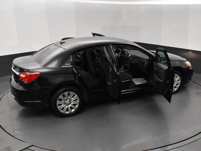 2012 Chrysler 200 LX