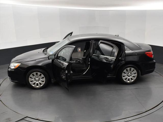 2012 Chrysler 200 LX