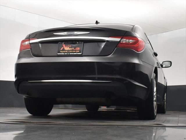 2012 Chrysler 200 LX