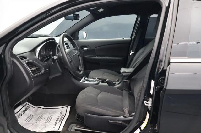 2012 Chrysler 200 LX