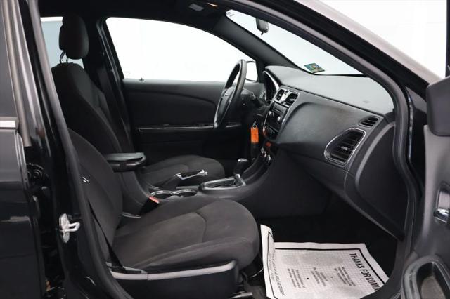 2012 Chrysler 200 LX