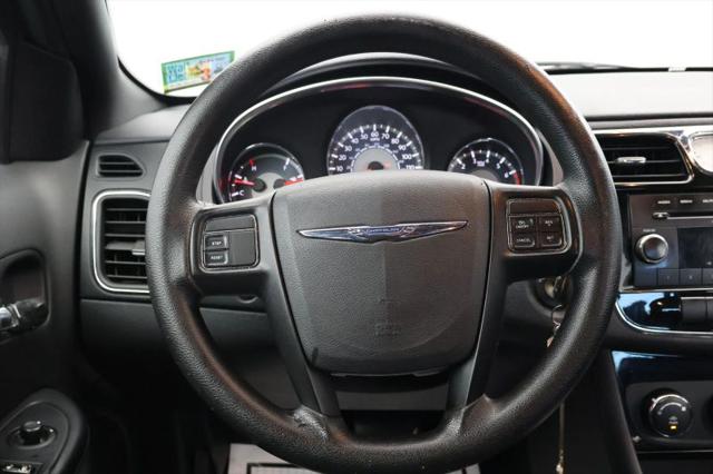 2012 Chrysler 200 LX