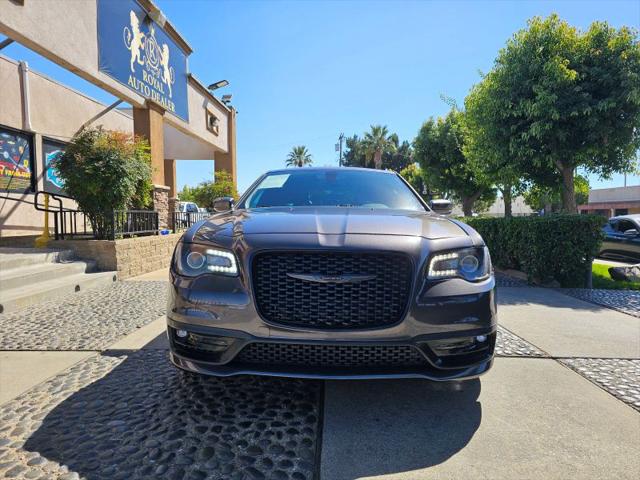 2021 Chrysler 300 Touring L