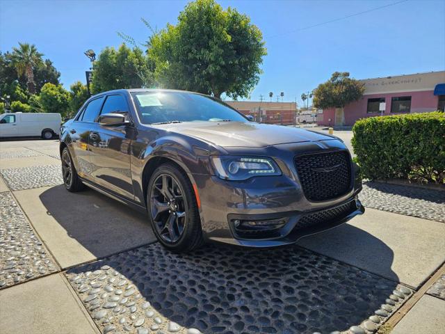 2021 Chrysler 300 Touring L
