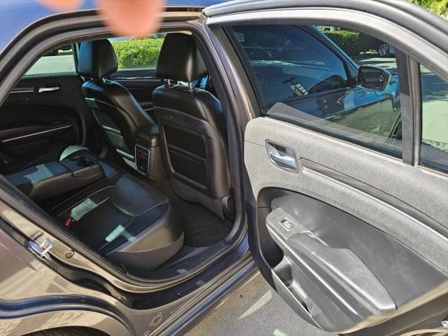 2021 Chrysler 300 Touring L