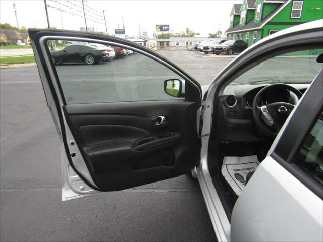 2017 Nissan Versa 1.6 SV
