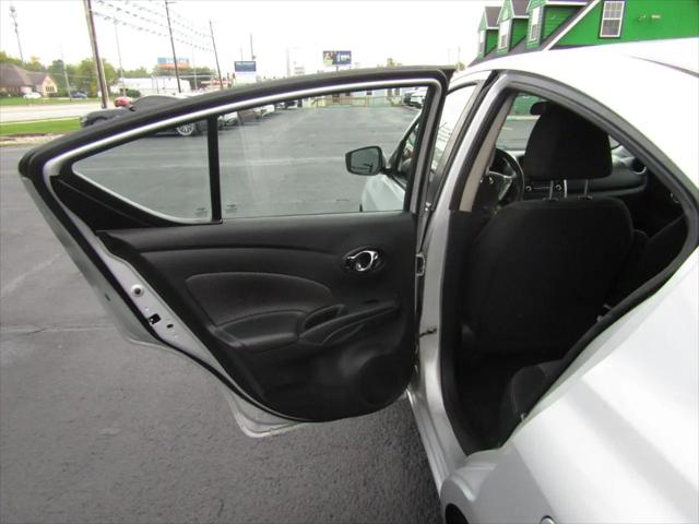 2017 Nissan Versa 1.6 SV