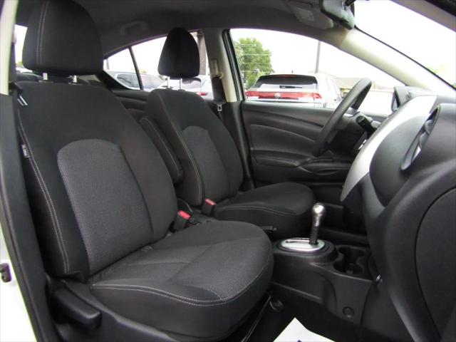 2017 Nissan Versa 1.6 SV