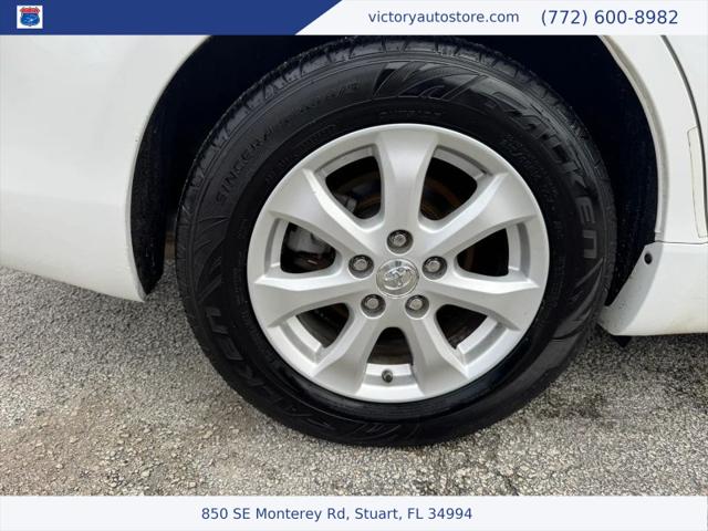 2011 Toyota Camry LE