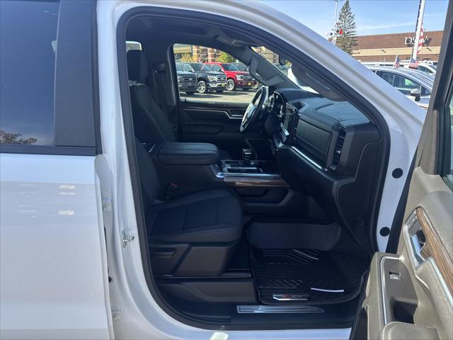 2025 Chevrolet Silverado 1500 4WD Crew Cab Standard Bed RST
