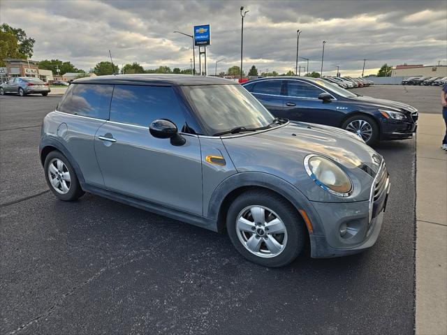 2016 MINI Hardtop Cooper