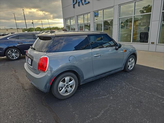 2016 MINI Hardtop Cooper