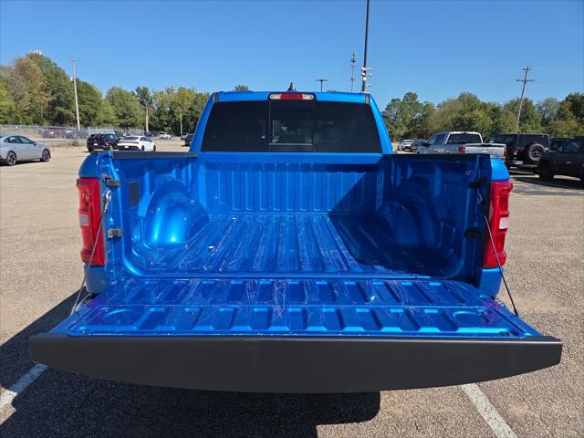 2025 Ram 1500 Big Horn Crew Cab 4x4 57 Box