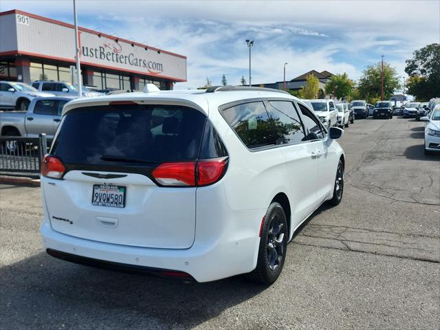 2020 Chrysler Pacifica Touring L Plus