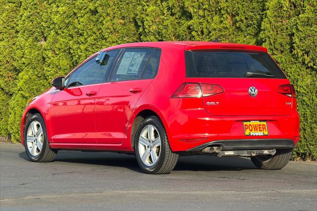 2015 Volkswagen Golf TDI S 4-Door