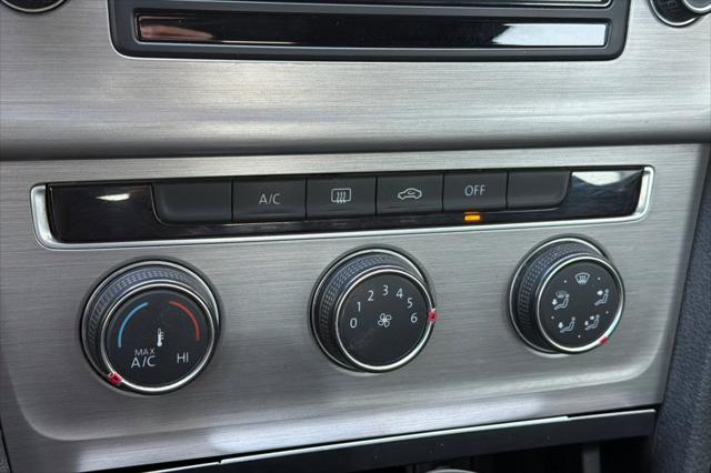 2015 Volkswagen Golf TDI S 4-Door