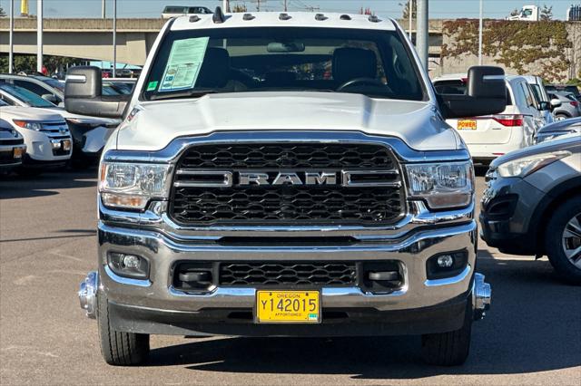 2024 Ram 3500 Tradesman/SLT/Laramie/Limited