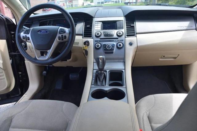 2014 Ford Taurus SE