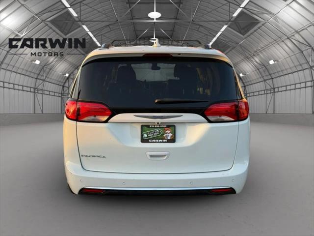 2020 Chrysler Pacifica Touring L