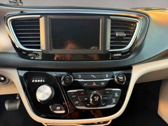 2020 Chrysler Pacifica Touring L