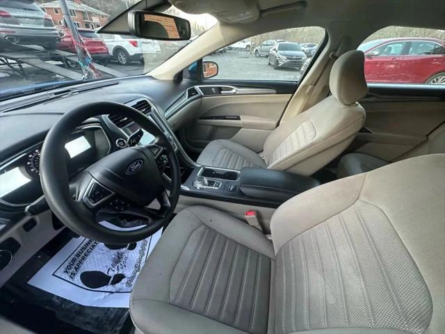 2020 Ford Fusion SE