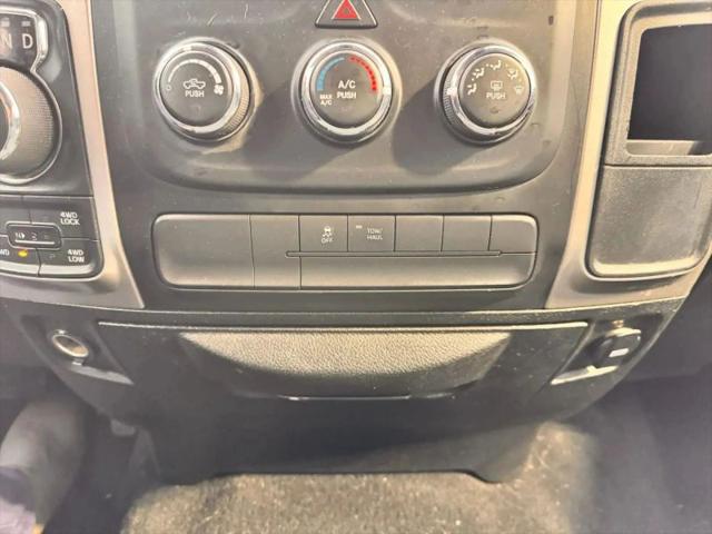 2020 Ram 1500 SLT Crew Cab 4x4 64 Box