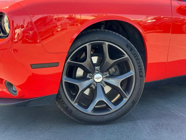2017 Dodge Challenger SXT