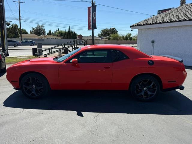 2017 Dodge Challenger SXT