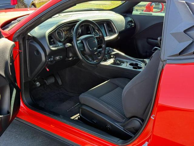 2017 Dodge Challenger SXT