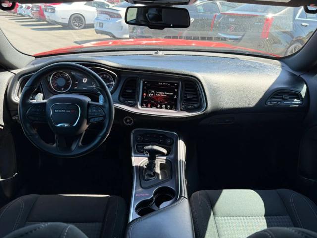 2017 Dodge Challenger SXT