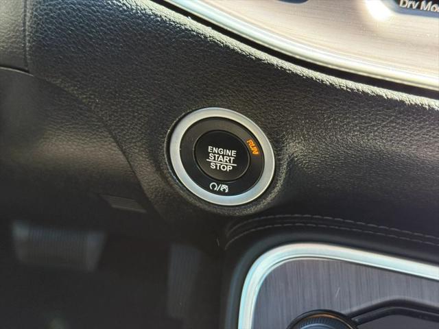 2017 Dodge Challenger SXT