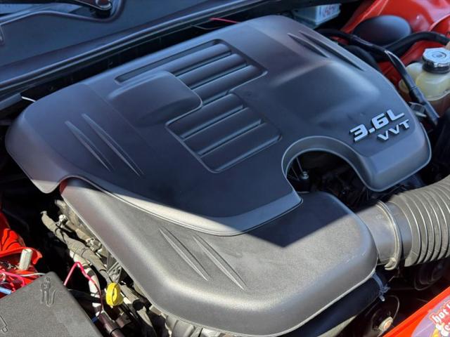 2017 Dodge Challenger SXT