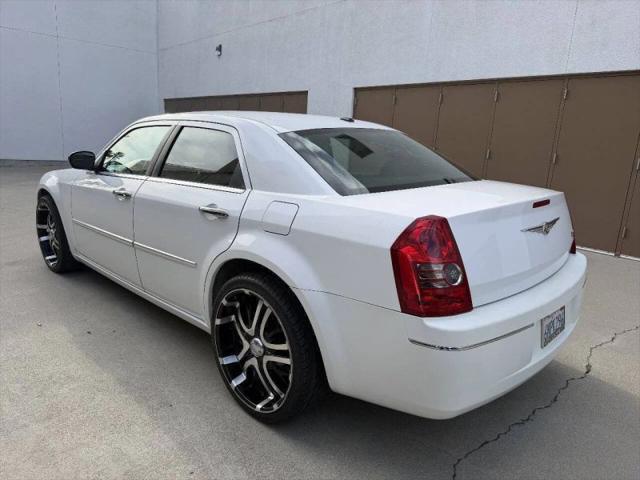 2010 Chrysler 300 Touring/Signature Series/Executive Series