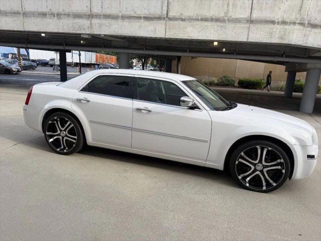 2010 Chrysler 300 Touring/Signature Series/Executive Series
