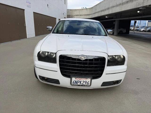 2010 Chrysler 300 Touring/Signature Series/Executive Series