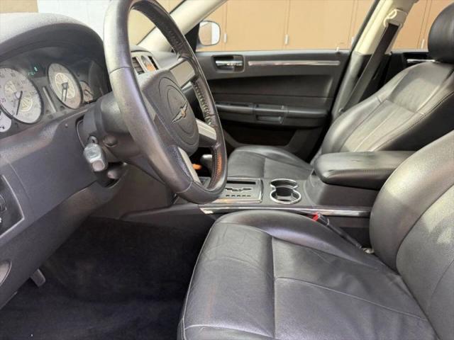 2010 Chrysler 300 Touring/Signature Series/Executive Series