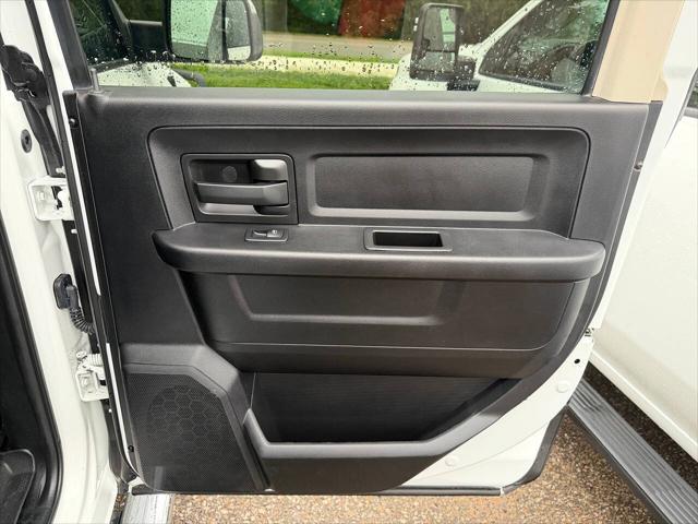 2017 Ram 2500 Tradesman Crew Cab 4x4 64 Box