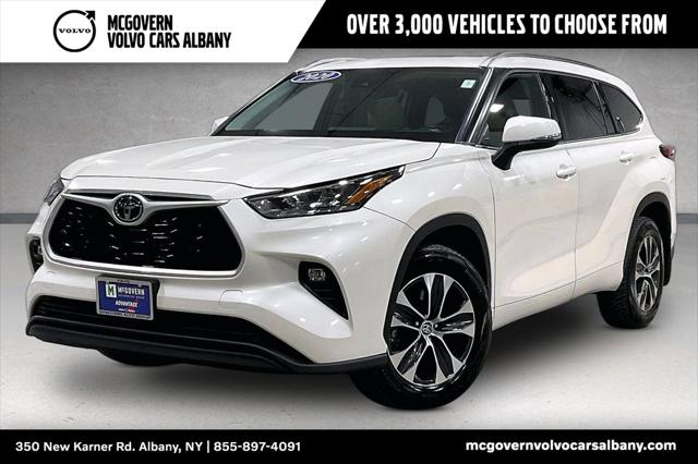 2020 Toyota Highlander XLE for sale in Albany, NY