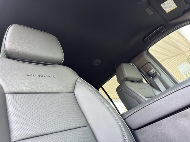 2026 GMC Yukon 4WD Denali