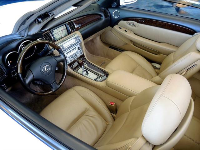 2005 Lexus SC 430 2dr Convertible