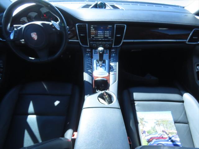 2013 Porsche Panamera 4