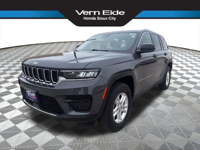 2022 Jeep Grand Cherokee Laredo 4x4 for sale in Sioux City, IA