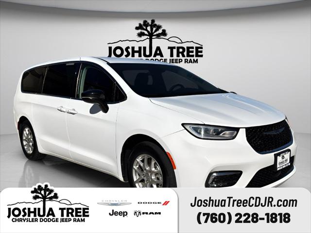 2024 Chrysler Pacifica Touring L for sale in Yucca Valley, CA