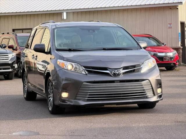 2019 Toyota Sienna XLE 8 Passenger for sale in Ham Lake, MN