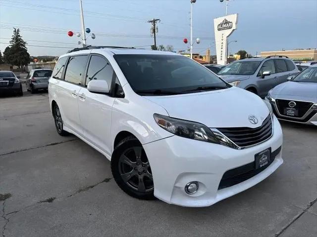 2017 Toyota Sienna SE Premium 8 Passenger for sale in Colorado Springs, CO