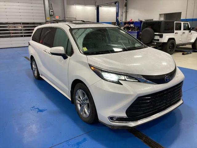 2022 Toyota Sienna XLE for sale in Muncy, PA
