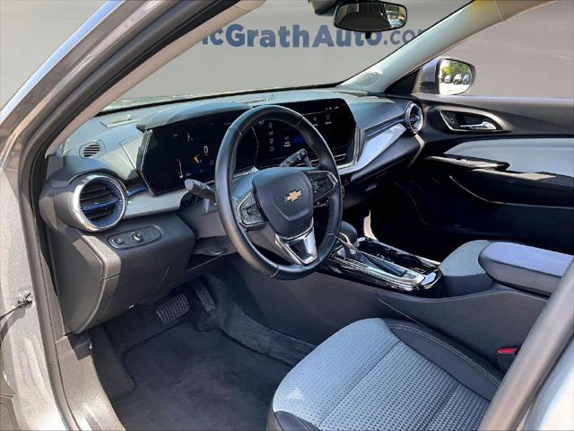2025 Chevrolet Trax FWD LT